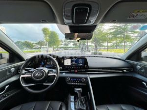 Xe Hyundai Elantra 1.6 AT Đặc biệt 2023