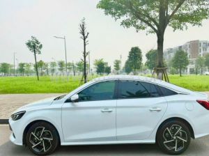 Xe MG 5 Luxury 1.5 AT 2023