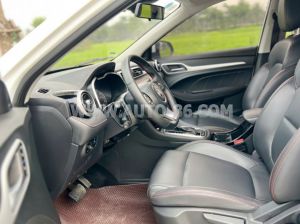 Xe MG ZS Standard 1.5 AT 2WD 2024