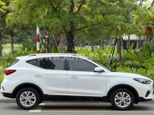 Xe MG ZS Standard 1.5 AT 2WD 2024