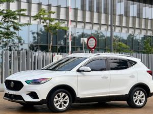 Xe MG ZS Standard 1.5 AT 2WD 2024