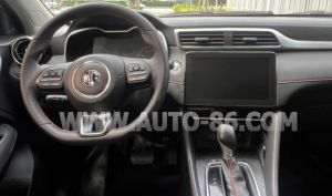 Xe MG ZS Standard 1.5 AT 2WD 2024