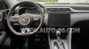 Xe MG ZS Standard 1.5 AT 2WD 2024