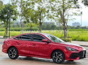 Xe MG 5 Luxury 1.5 AT 2023